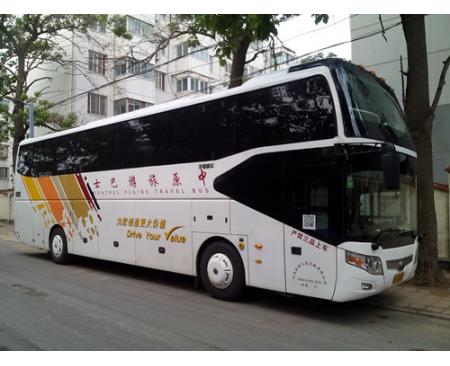 鄭州宇通59座旅游大巴車租賃公司